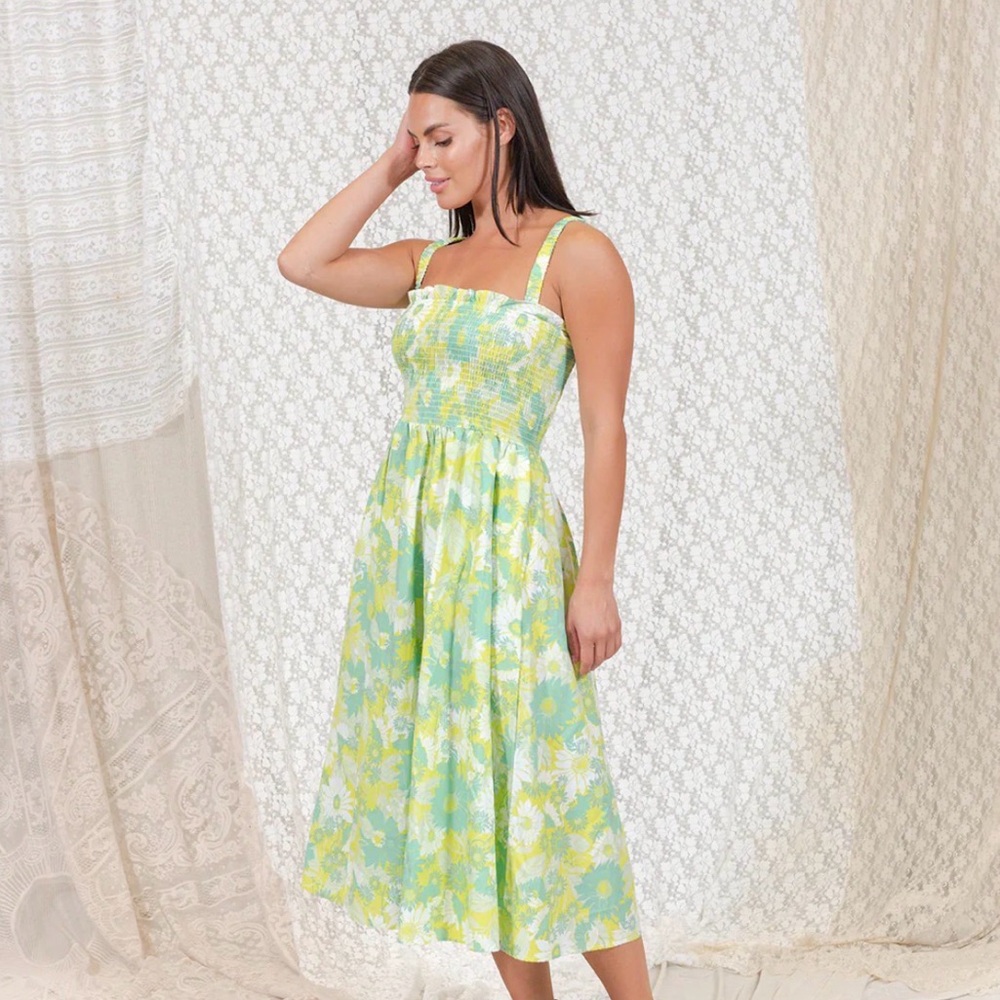 Coco Jaimeson Printed Poplin Smocked Floral Green and Yellow Summer  SunDress M